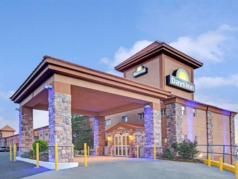 Days Inn By Wyndham Ridgefield Nj Zewnętrze zdjęcie